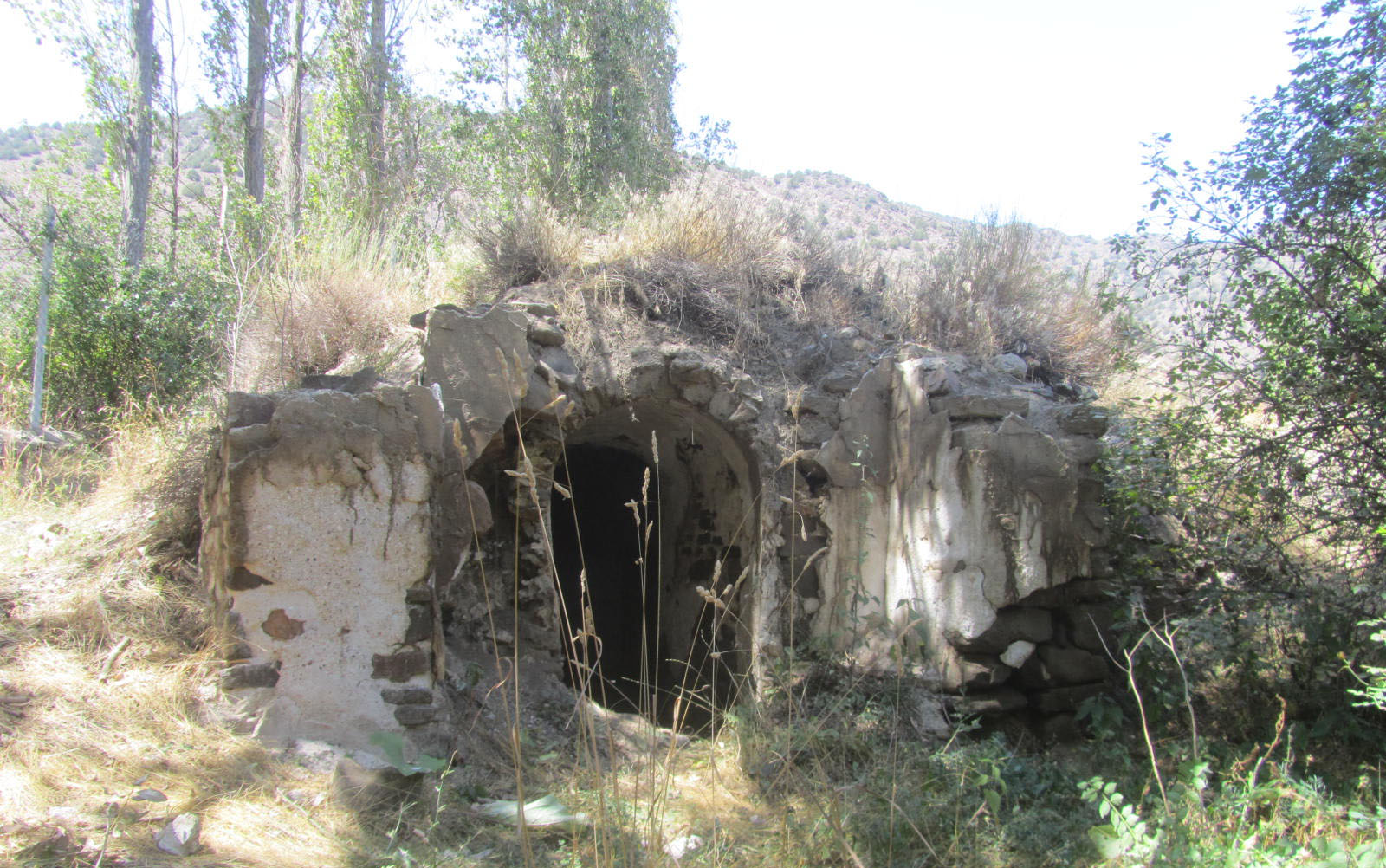 حمام روستای پرور، اثری تاریخی با پلان کوهستانی در خطه کویر