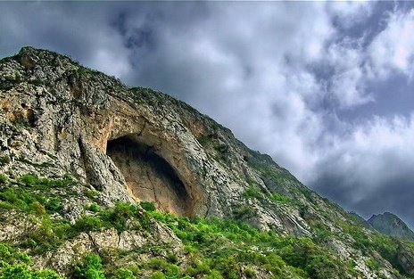پایگاه ملی میراث‌فرهنگی غار تاریخی اسپهبد خورشید افتتاح شد