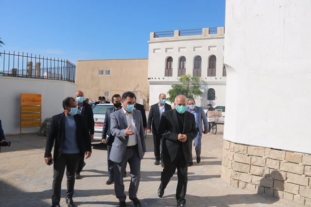 بازدید نماینده بوشهر، گناوه و دیلم از پروژه‌های مرمت آثار تاریخی در بندر بوشهر