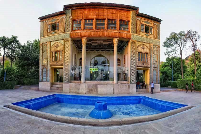 موزه باغ دلگشای شیراز، یادگاری از دوران ساسانی تا قاجار