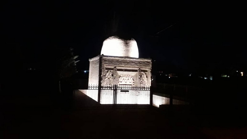نورپردازی بنای تاریخی بقعه پیر تاکستان 