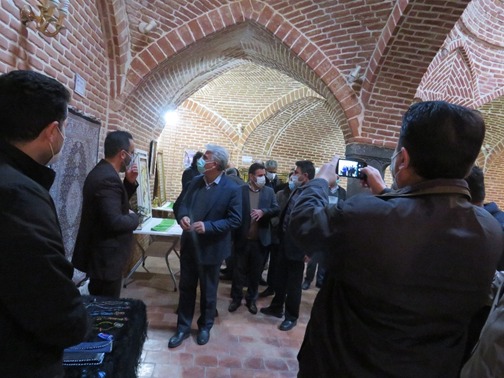 برپایی نمایشگاه صنایع‌دستی در بنای تاریخی حمام شیخ سلماس