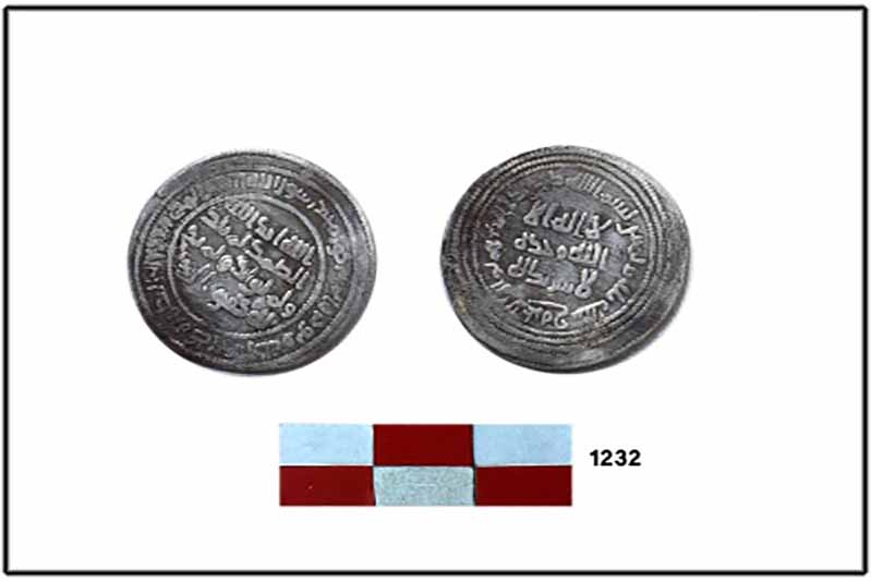 نگاهی به نخستین سکه‌های اسلامی\t