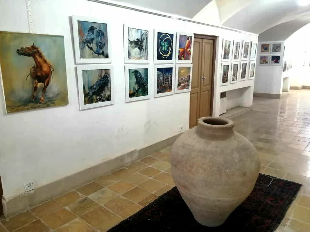 نمایشگاه نقاشی پروین در کاشمر برگزار شد