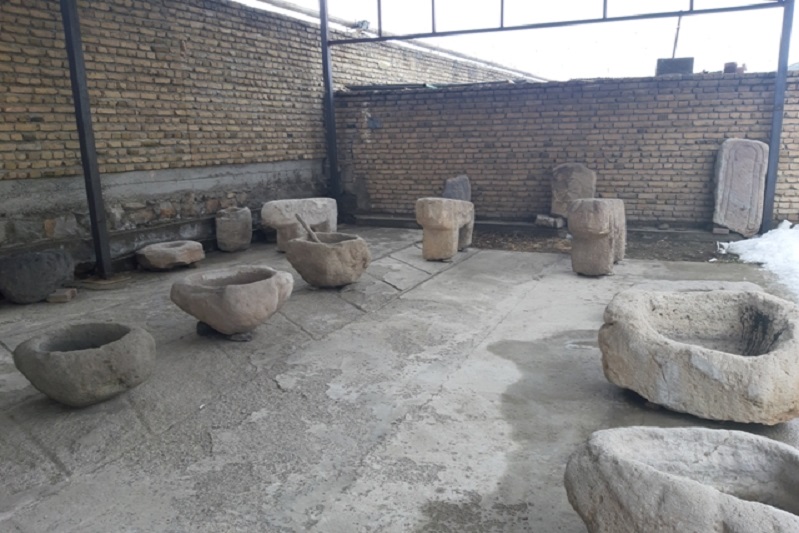 برپایی نمایشگاه آثار تاریخی سنگی در چالدران