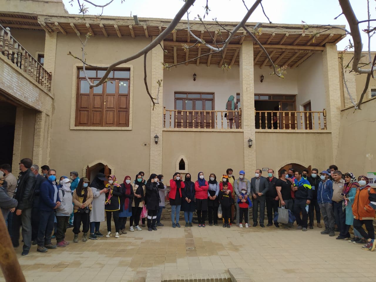 استقبال گردشگران و ورزشکاران از جشنواره آش روستای هزاوه
