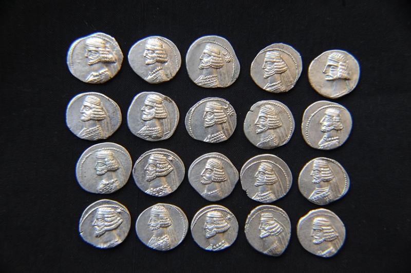 314 سکه تاریخی در چهارمحال و بختیاری مرمت شد