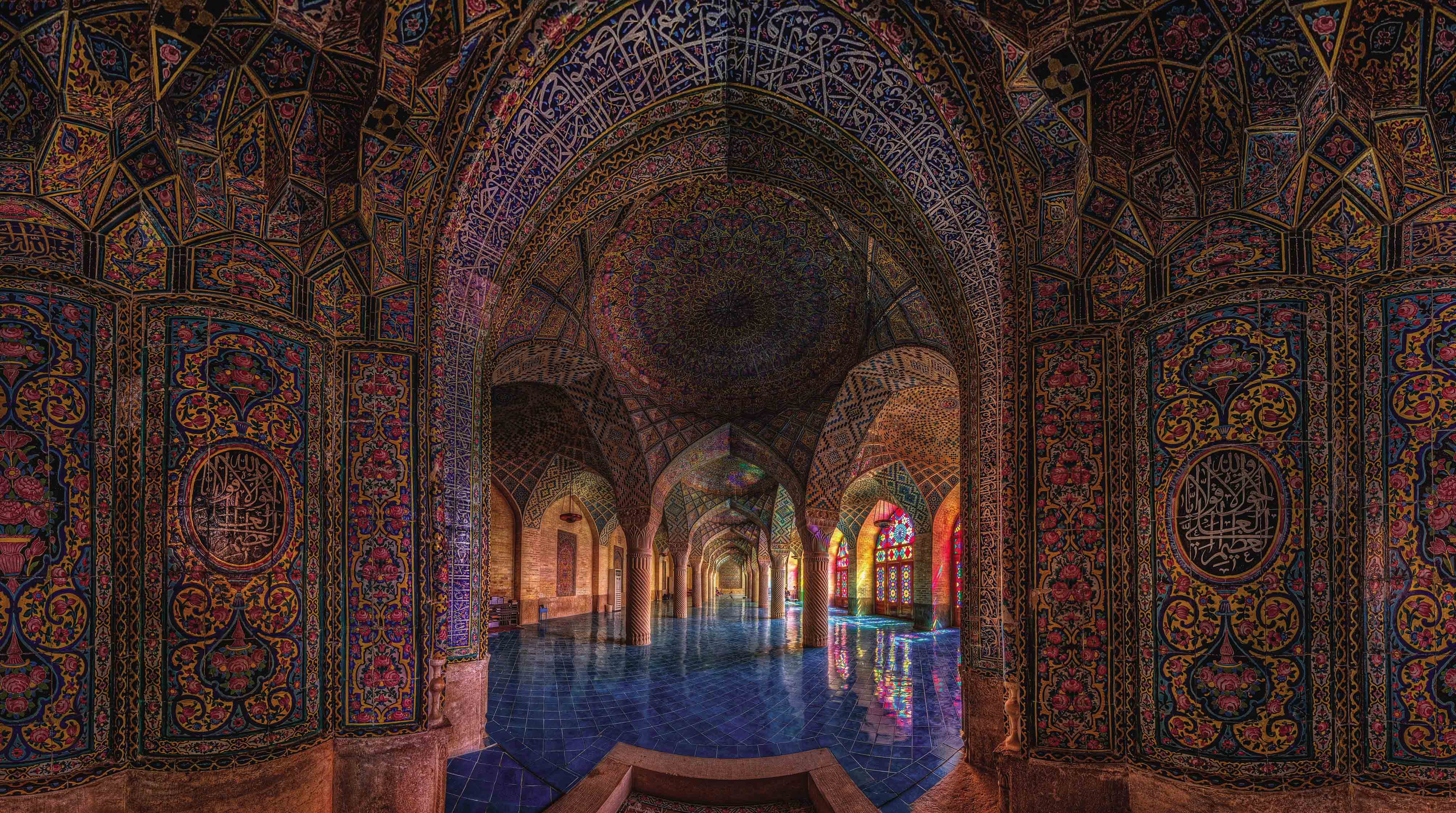 کاشی هفت رنگ شیراز به روایت قاب دوربین
