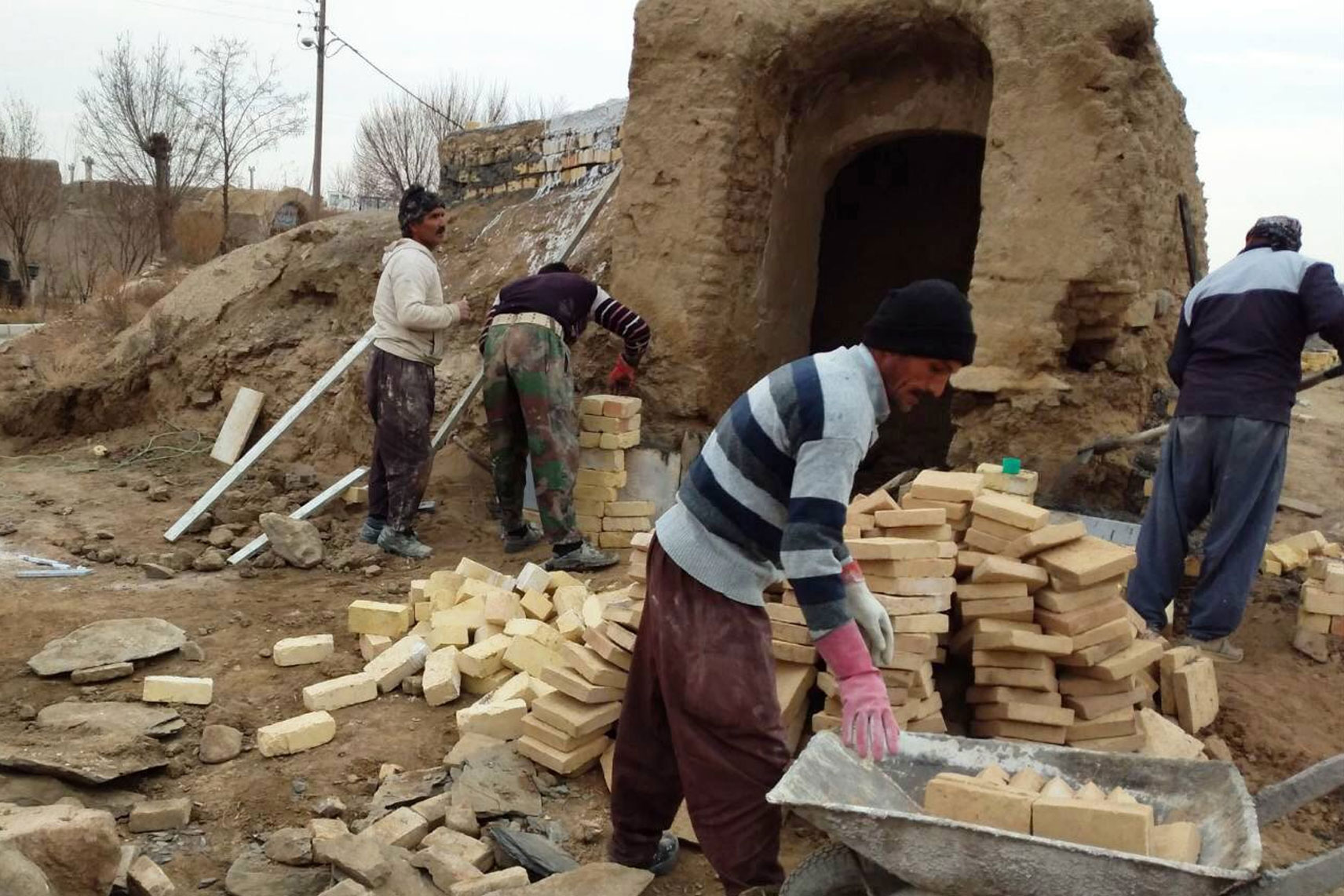 آغاز مرحله اول عملیات مرمت حمام تاریخی روستای غرقاب در گلپایگان