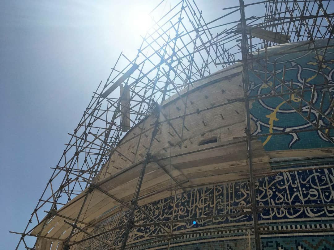 مرمت بخش پایانی گنبد مسجد امام(ره) اصفهان آغاز شد
