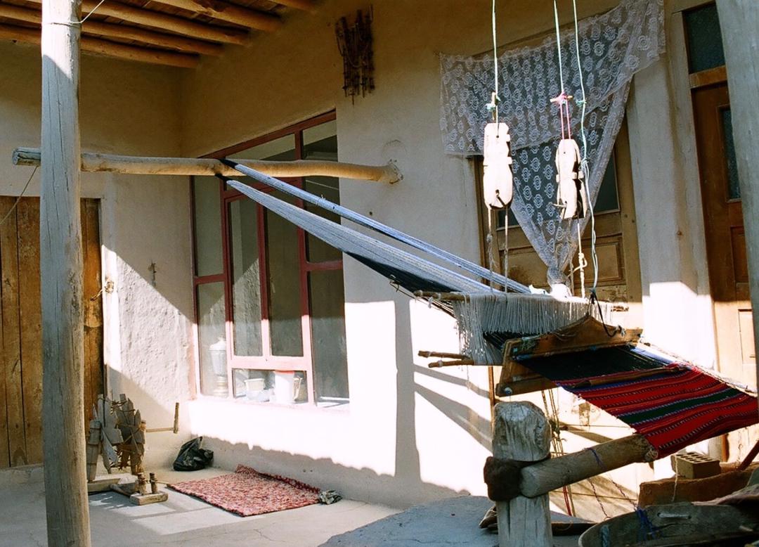 تحویل ۳ دستگاه پارچه‌بافی به هنرمندان صنایع‌دستی روستای ابر شاهرود