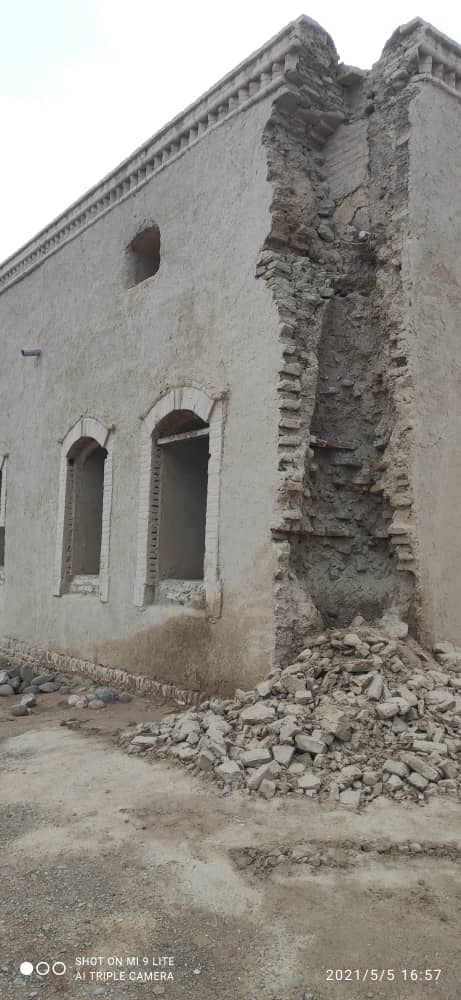 آسیب‌دیدگی ساختمان تاریخی گمرک میرجاوه بر اثر بارندگی 