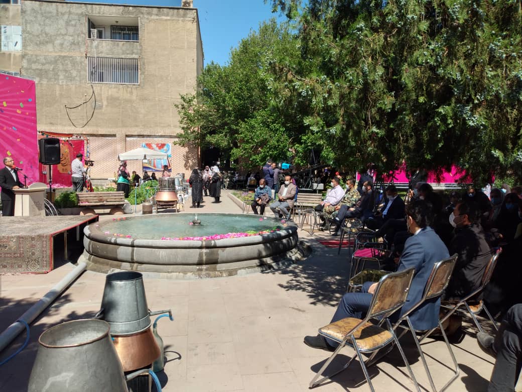 برگزاری سومین جشنواره گلاب‌گیری در خوی 