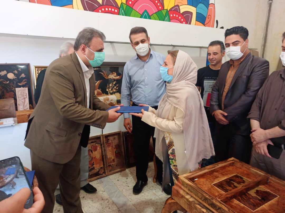 افتتاح 2 کارگاه صنایع‌دستی در شهرستان بانه 
