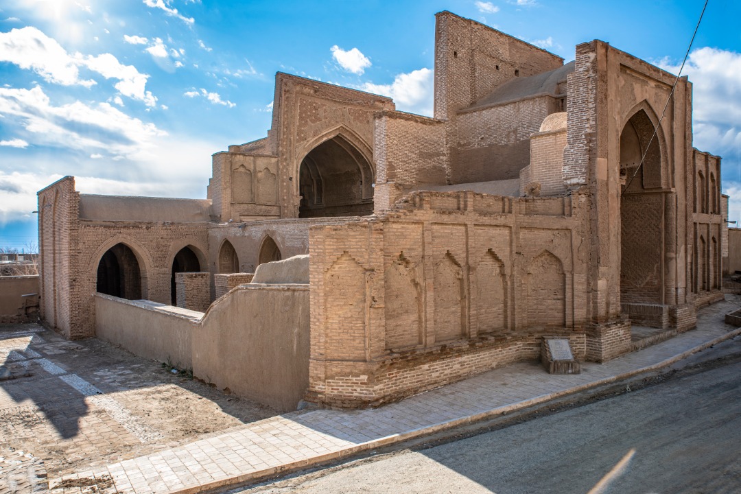 مسجد جامع فرومد، تلفیقی از هنر و قدمت