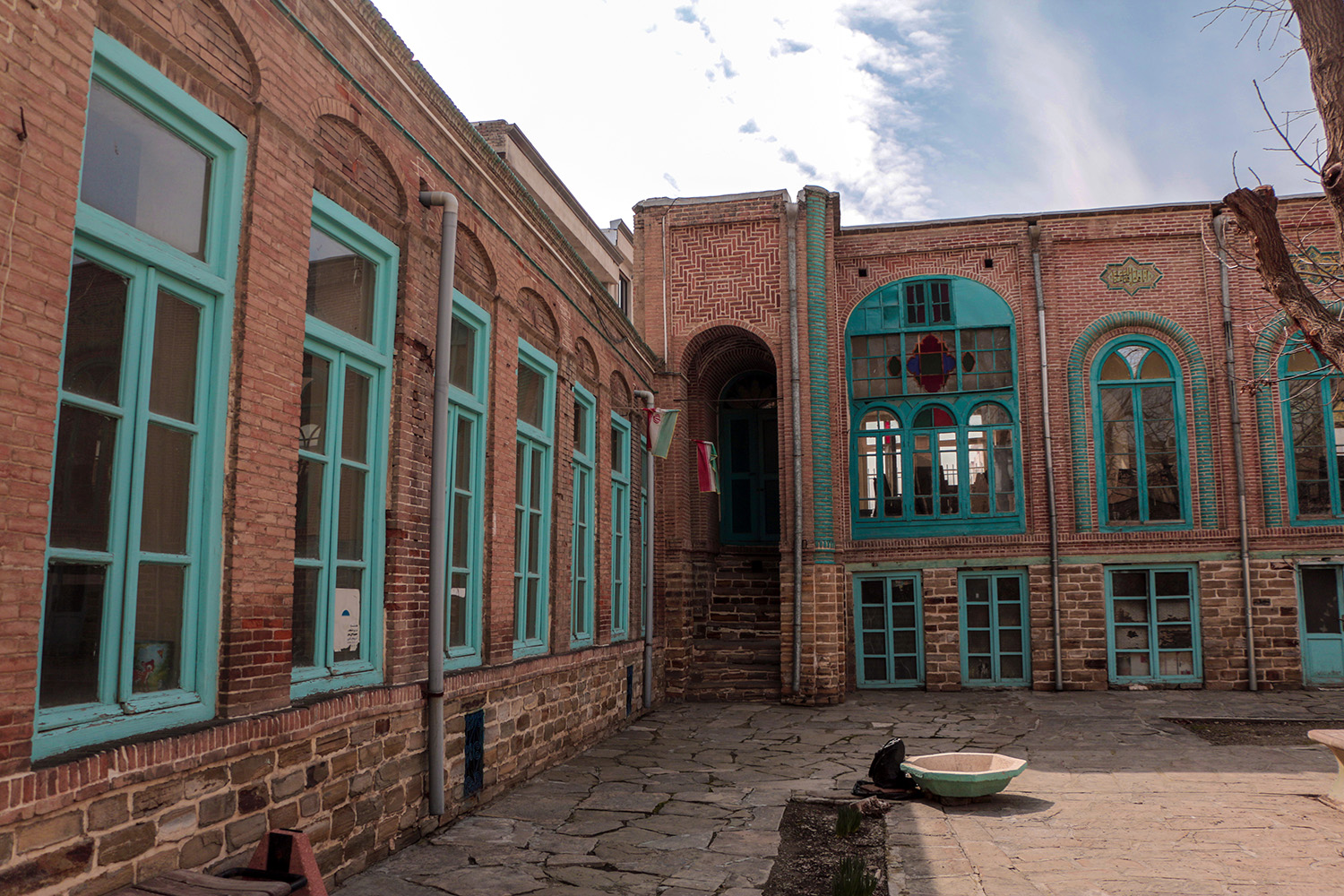 خانه انصاری ارومیه در اختیار هنرمندان صنایع‌دستی آموزش و پرورش قرار بگیرد