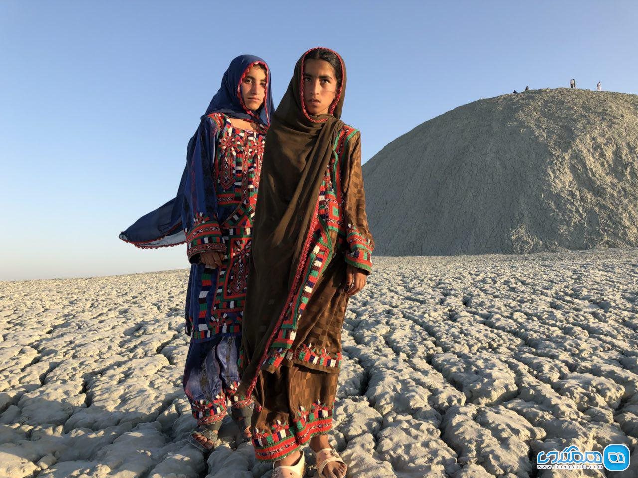 مطالعه و بارگذاری اطلس پوشاک مردم سيستان و بلوچستان  