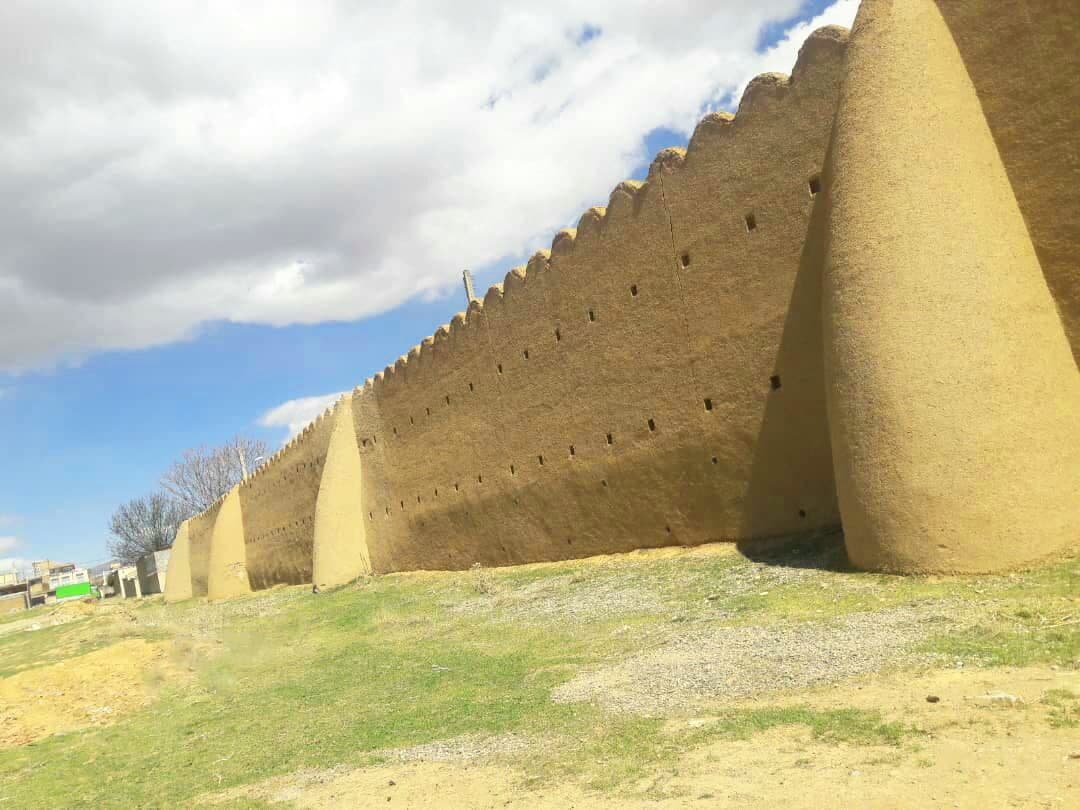 حصار خشتی مجموعه شیخ شهاب اهری