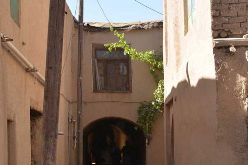 خانه‌های بافت تاریخی روستای یاسه‌چای چهارمحال و بختیاری مرمت می‌شود