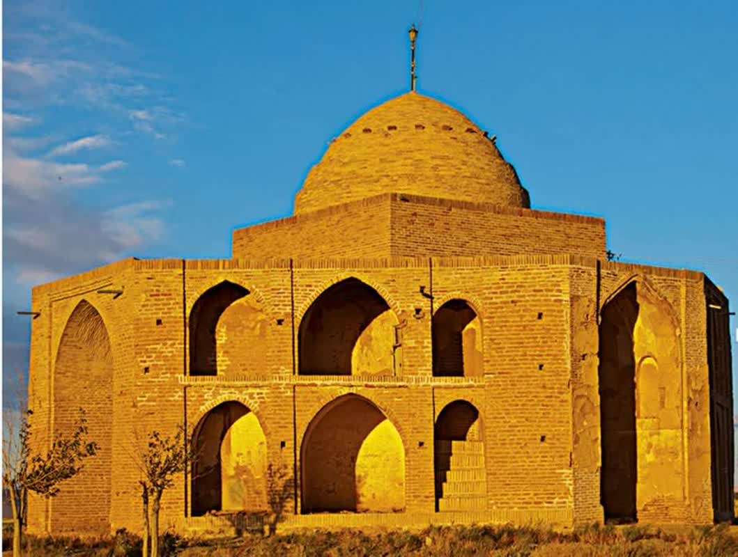  زیبایی‌های معماری دشت‌جوین، آرامگاه سید حسن غزنوی