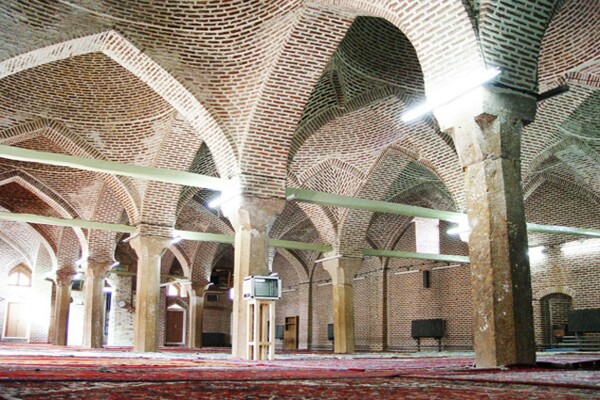 مسجد جامع مهاباد مرمت می‌شود