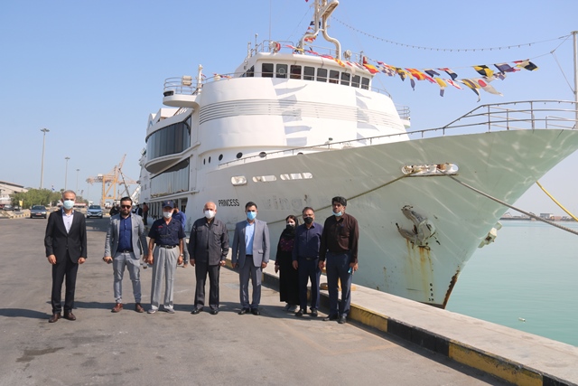 بازدید نماینده مردم بوشهر از کشتی گردشگری پرنسس