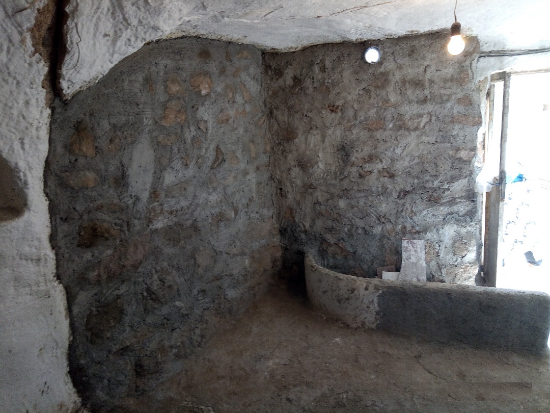 بهسازی و نظارت مستمر بر کران‌های صخره‌ای روستای تاریخی کندوان
