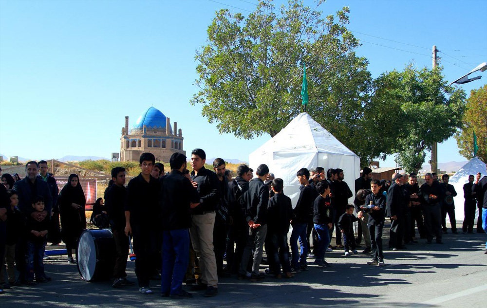 برگزاری مراسم محرم در محوطه تاریخی گنبد سلطانیه زنجان