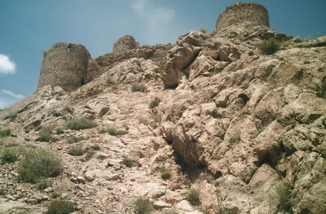 بیش از 50 قلعه تاریخی در سمنان وجود دارد
