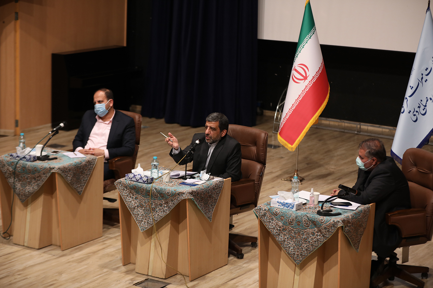 نشست مهندس ضرغامی با نمایندگان سه استان شمالی کشور در مجلس شورای اسلامی ـ 2