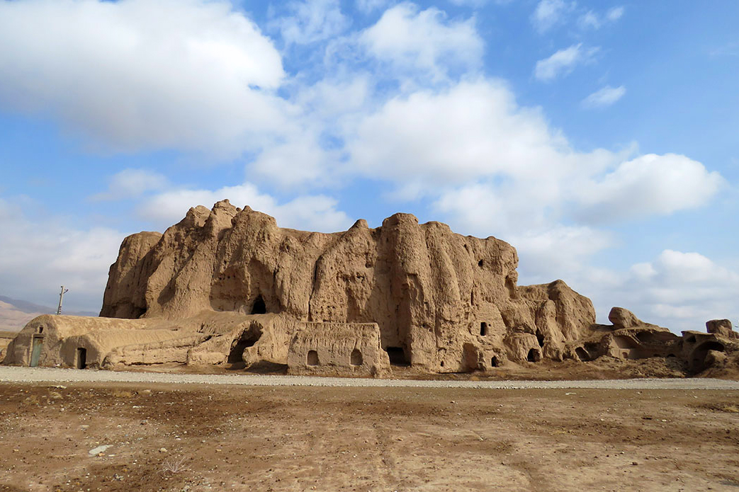 روستای پاده آرادان، یادگاری از رونق جاده ابریشم