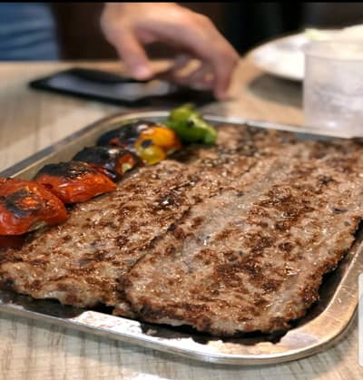 ذائقه خوش ایرانی با چلوکباب سنتی خوی