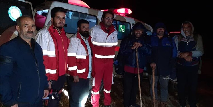 سه طبیعت‌گرد گرفتار در ارتفا‌عا‌ت طالقان نجات یافتند