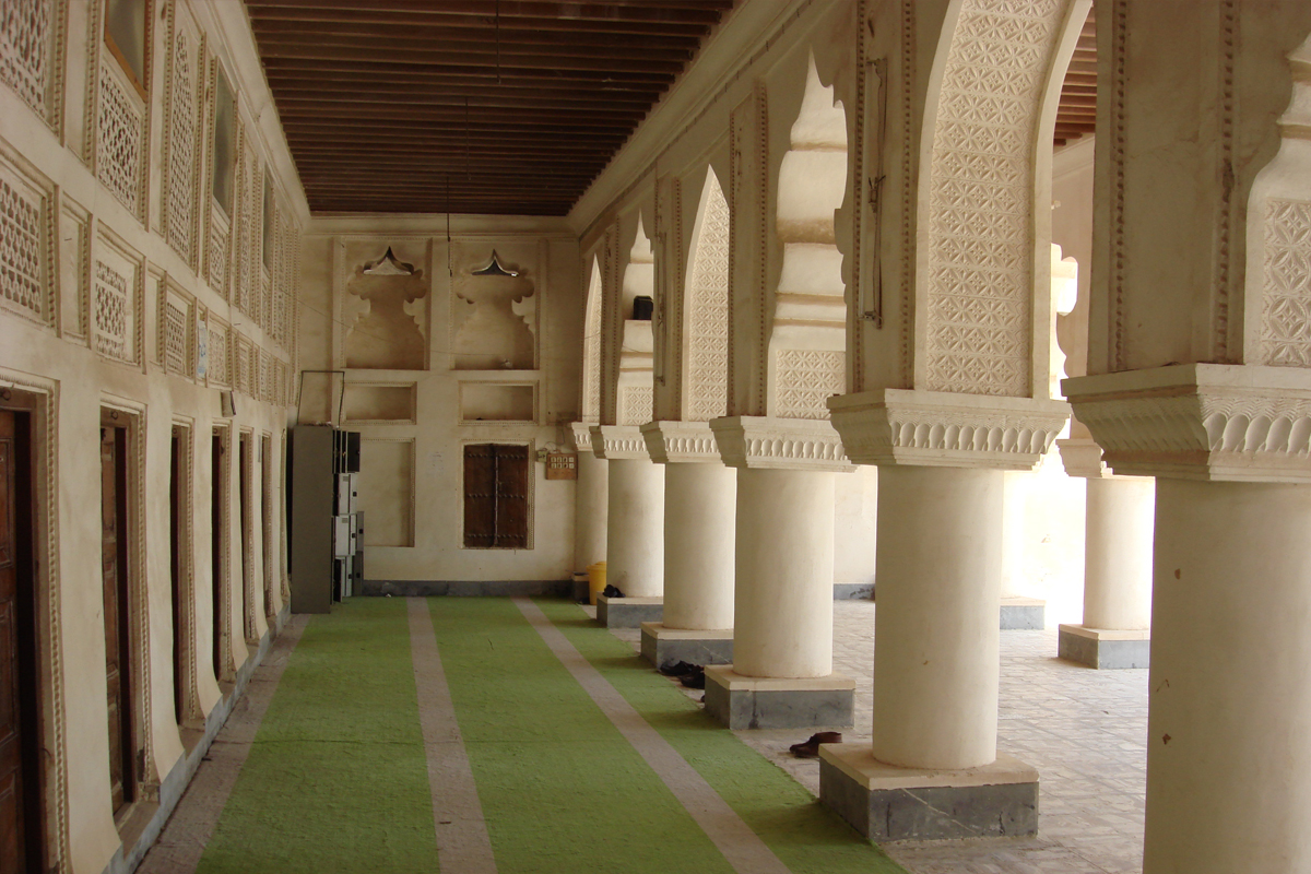 مسجد ملک بن عباس بنایی صفوی در بندر لنگه