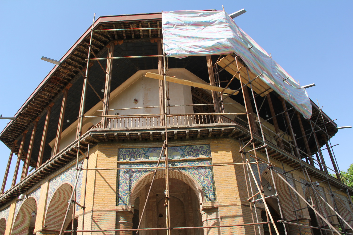 مرمت تزئینات کاخ موزه چهلستون در قزوین