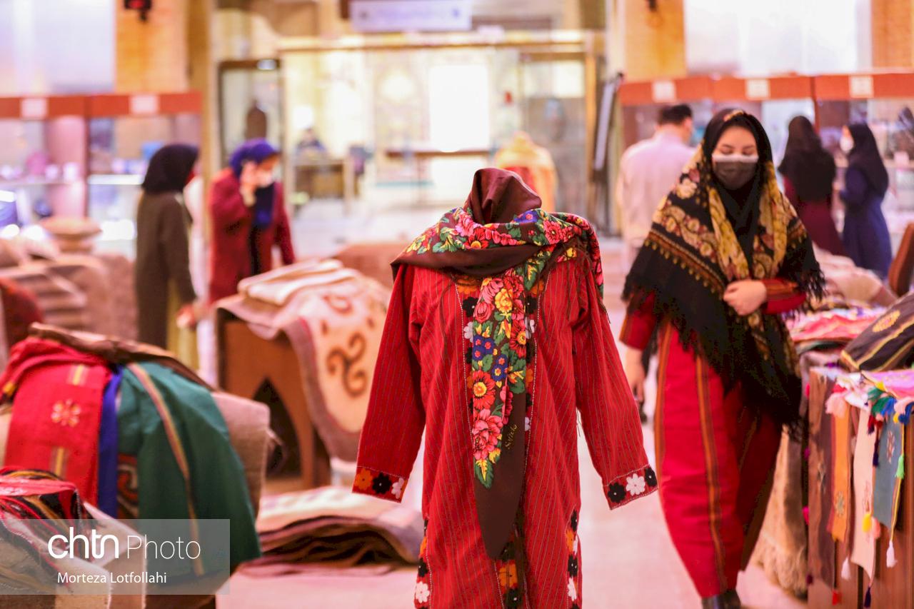 برگزاری نمایشگاه دست‌آفریده‌های صنایع‌دستی آلتین چاغی ترکمن در وزارت میراث‌فرهنگی، گردشگری و صنایع‌دستی