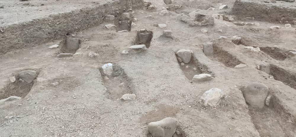 کشف نخستین سنگ‌گور منقوش مربوط به دوره اشکانی در ایران