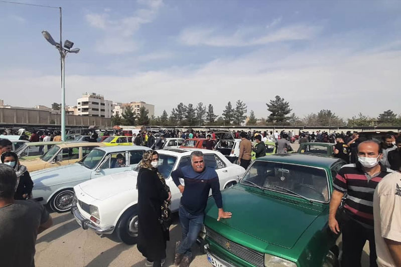 برگزاری نمایشگاه خودروهای کلاسیک و آفرود در اصفهان