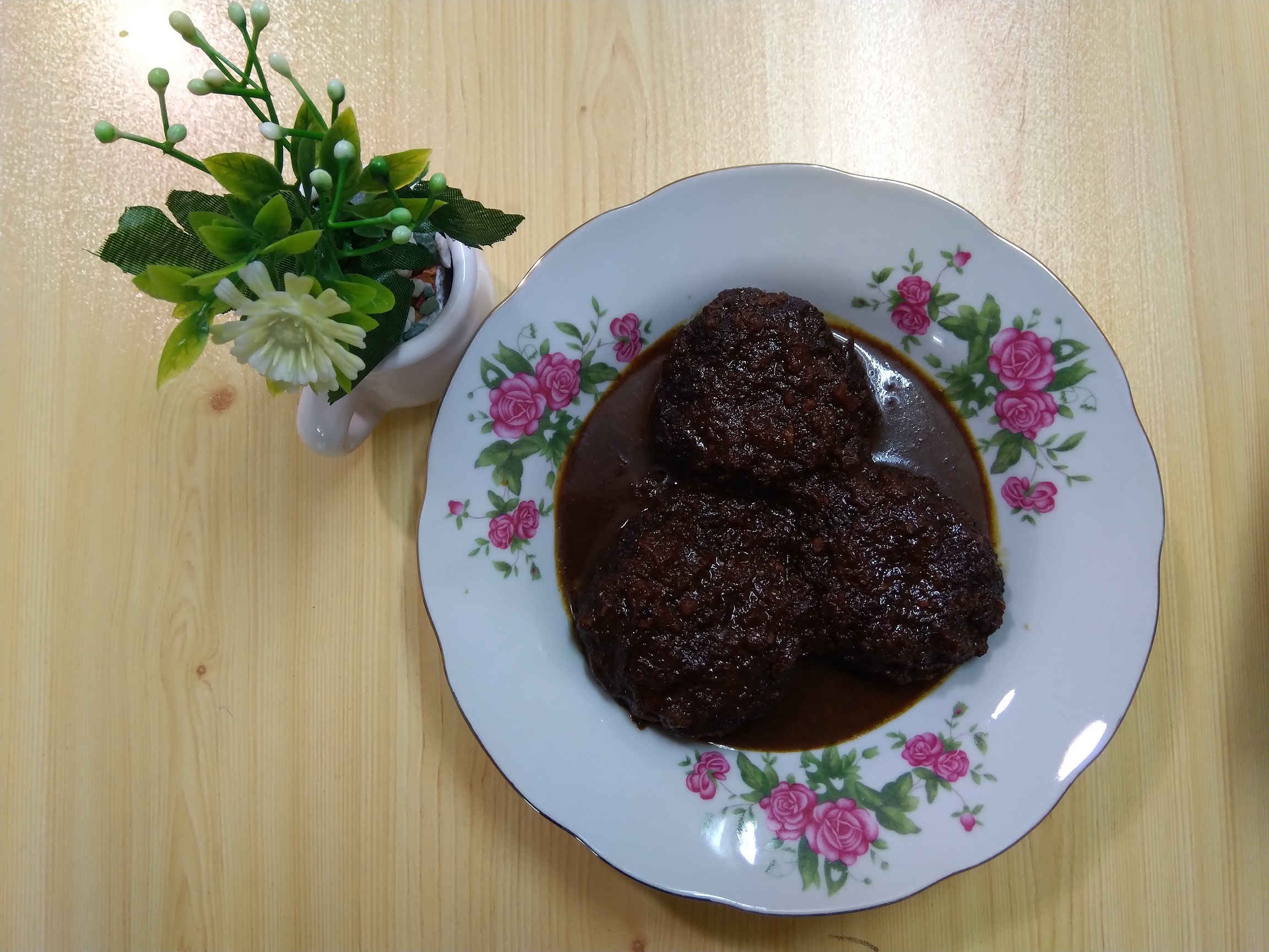 شامی‌کباب خرم‌آبادی، غذایی لذیذ و سنّتی