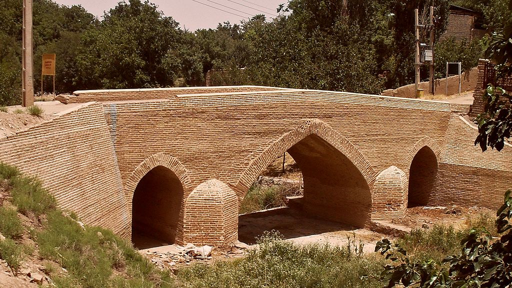 پل تاریخی طینوج