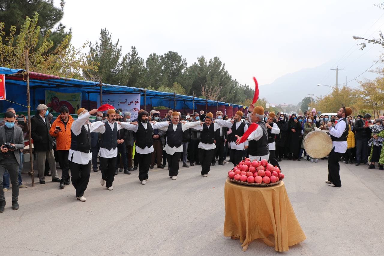 جشنواره انار محلات در روستای خورهه
