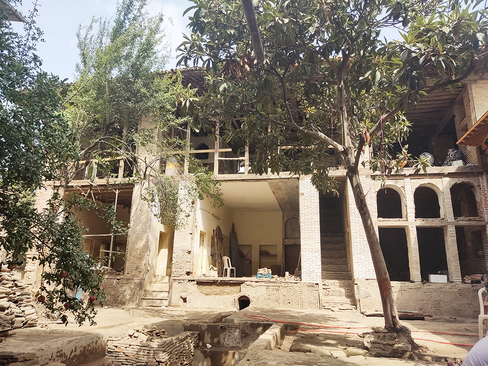 خانه تاریخی احمددوست گرگان با کاربری گردشگری در حال مرمت است