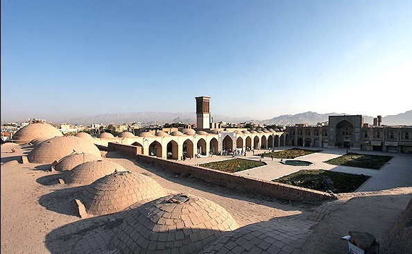 پایش پشت‌بام خانه‌ها، بناهای تاریخی و محوطه‌های باستانی استان کرمان  