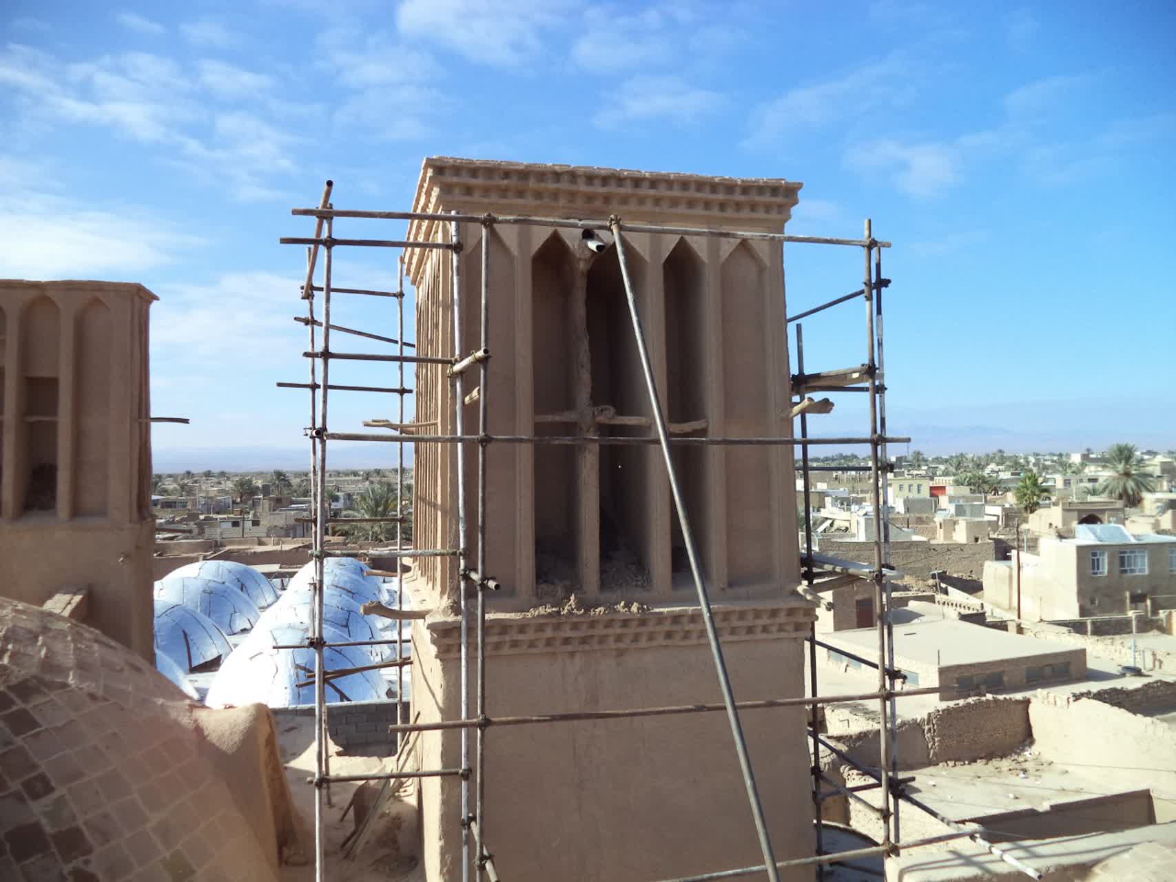 آغاز مرمت بادگیرهای تاریخی مسجد جامع بافق