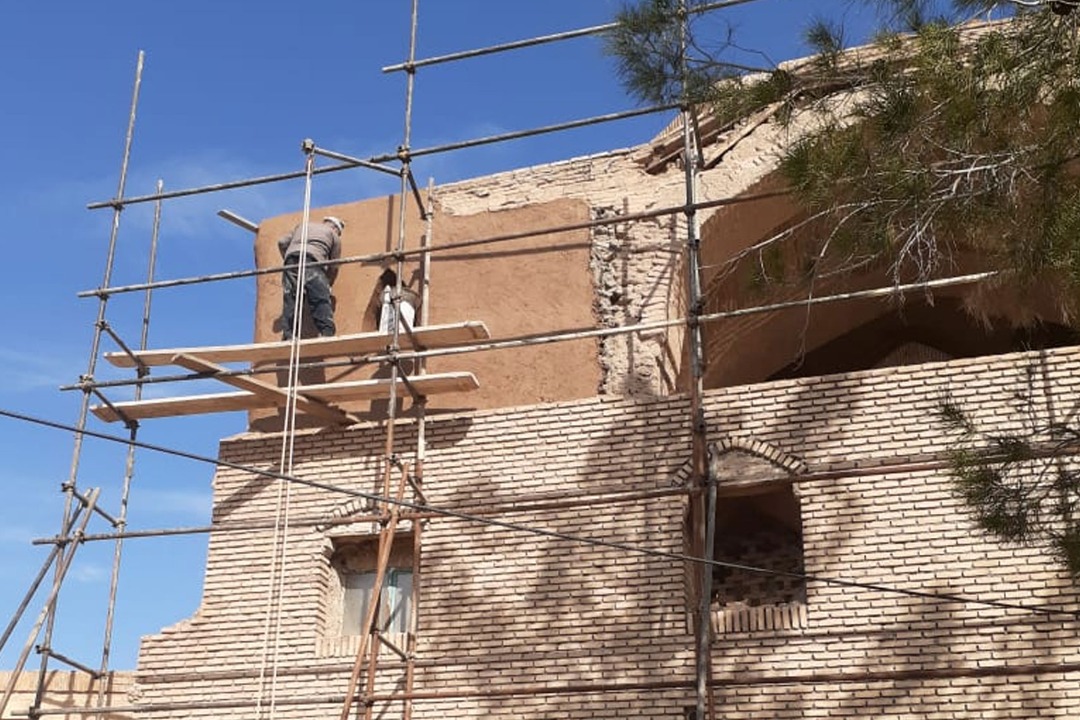 آغاز مرمت مسجد تاریخی خسرو اردستان
