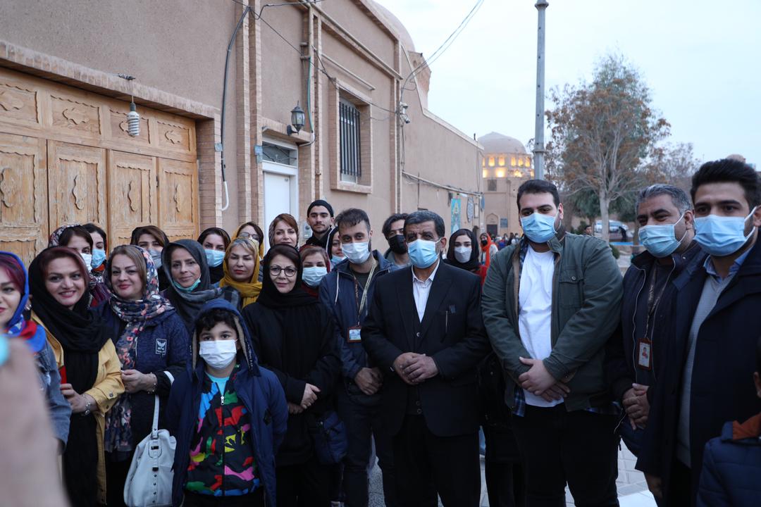 بازدید وزیر از بافت تاریخی یزد تا دستور برای کاهش مشکلات هنرمندان صنایع‌دستی
