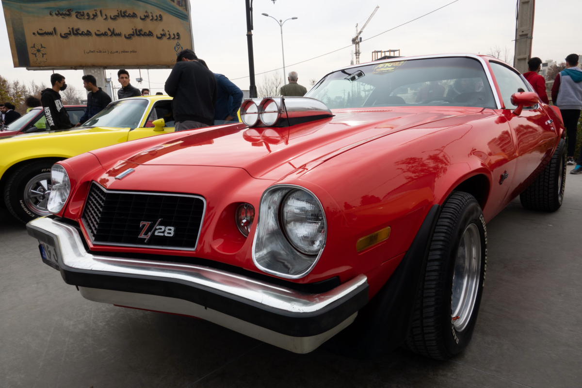 اولین همایش خودروهای کلاسیک در استان فارس