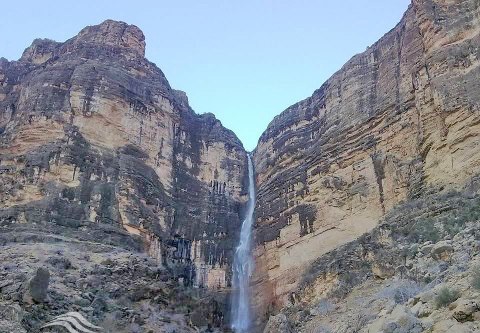 آبشار تارم در نی‌ريز فارس جان گرفت