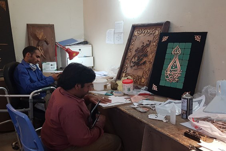 افتتاح نخستین نمایشگاه دائمی صنایع‌دستی معلولین در بندرعباس