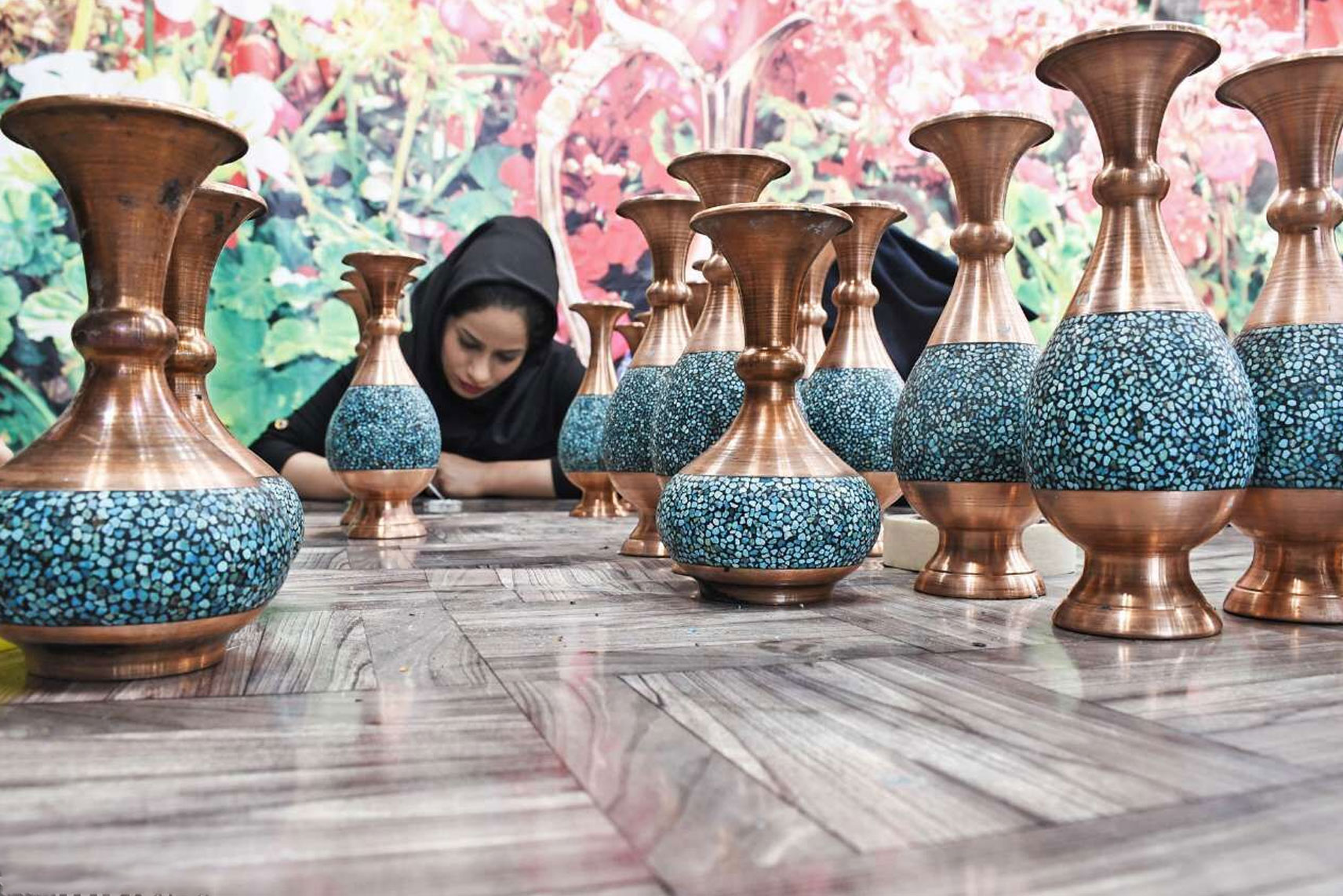 معرفی صنایع‌دستی و هنرهای سنتی نصف‌جهان در نمایشگاه بین‌المللی تهران